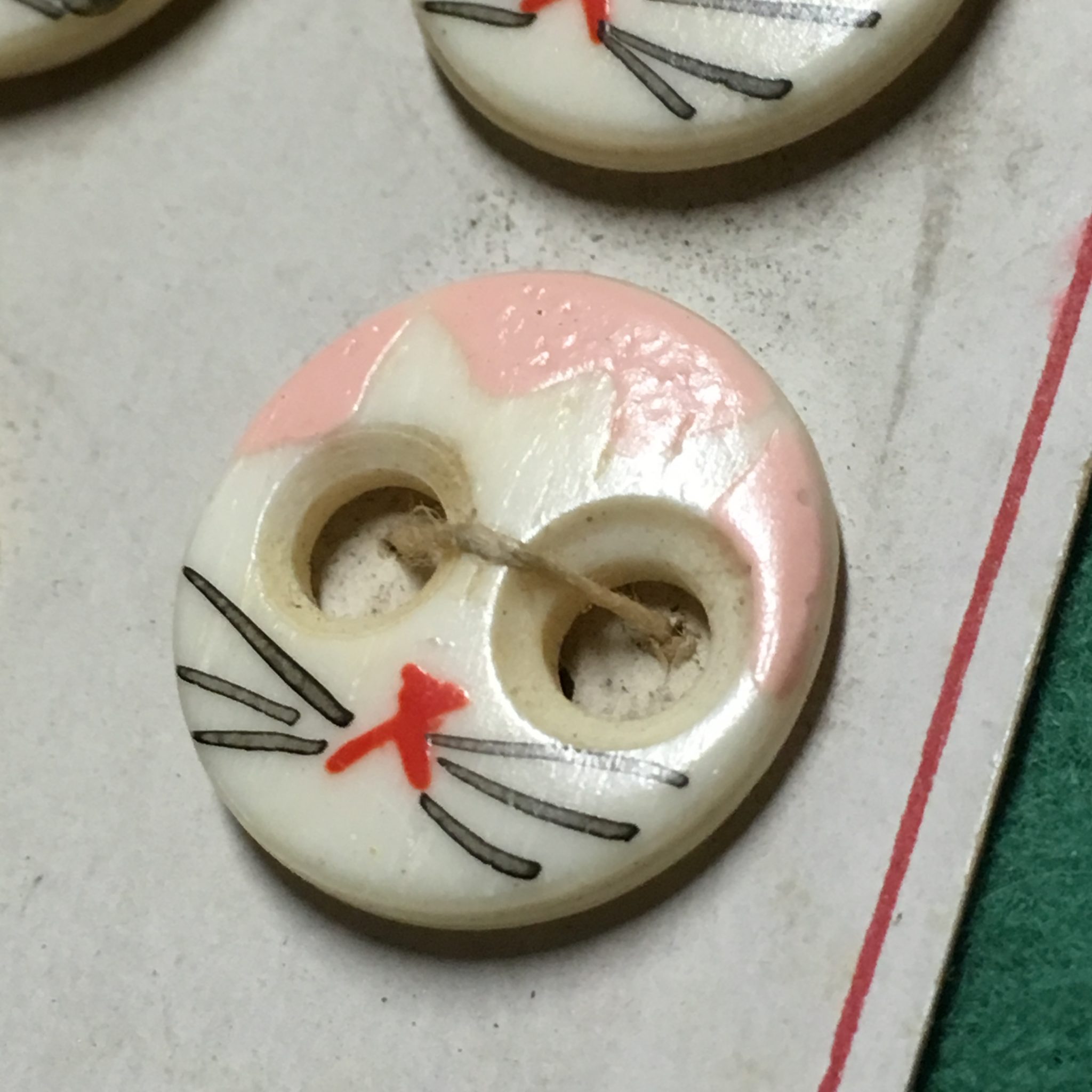 Bone “KIDDIE buttons” on original card