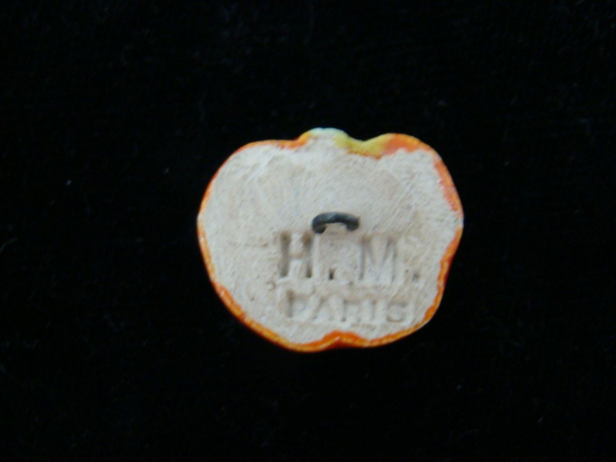 Pumpkin with H.M. back mark