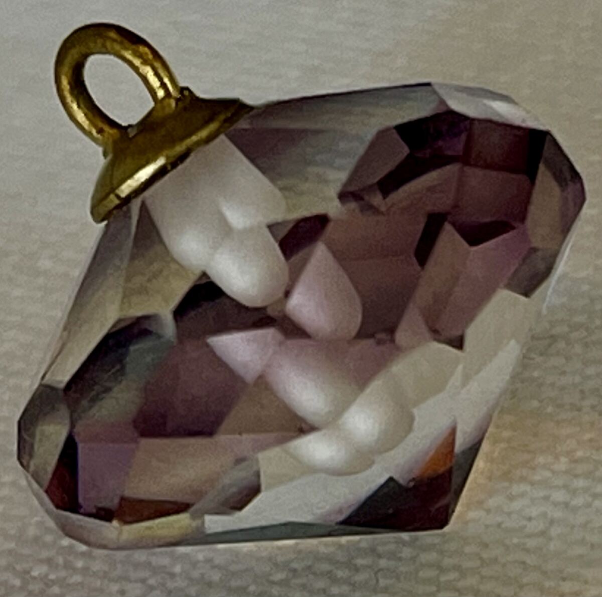 Flashed, purple faceted