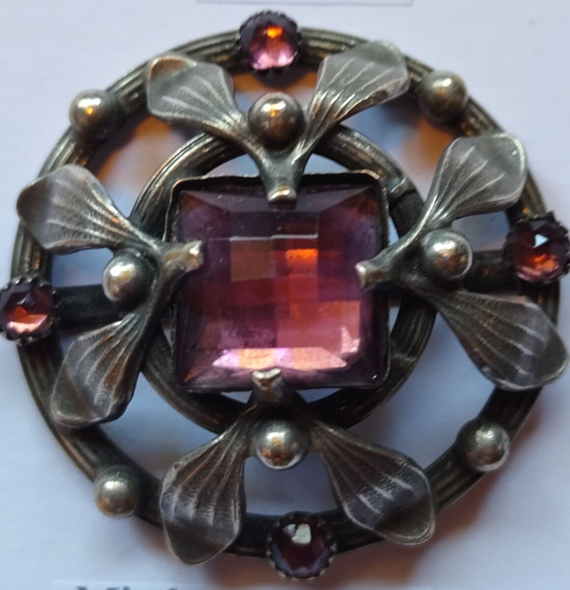 Gay Nineties, Square Jewel
